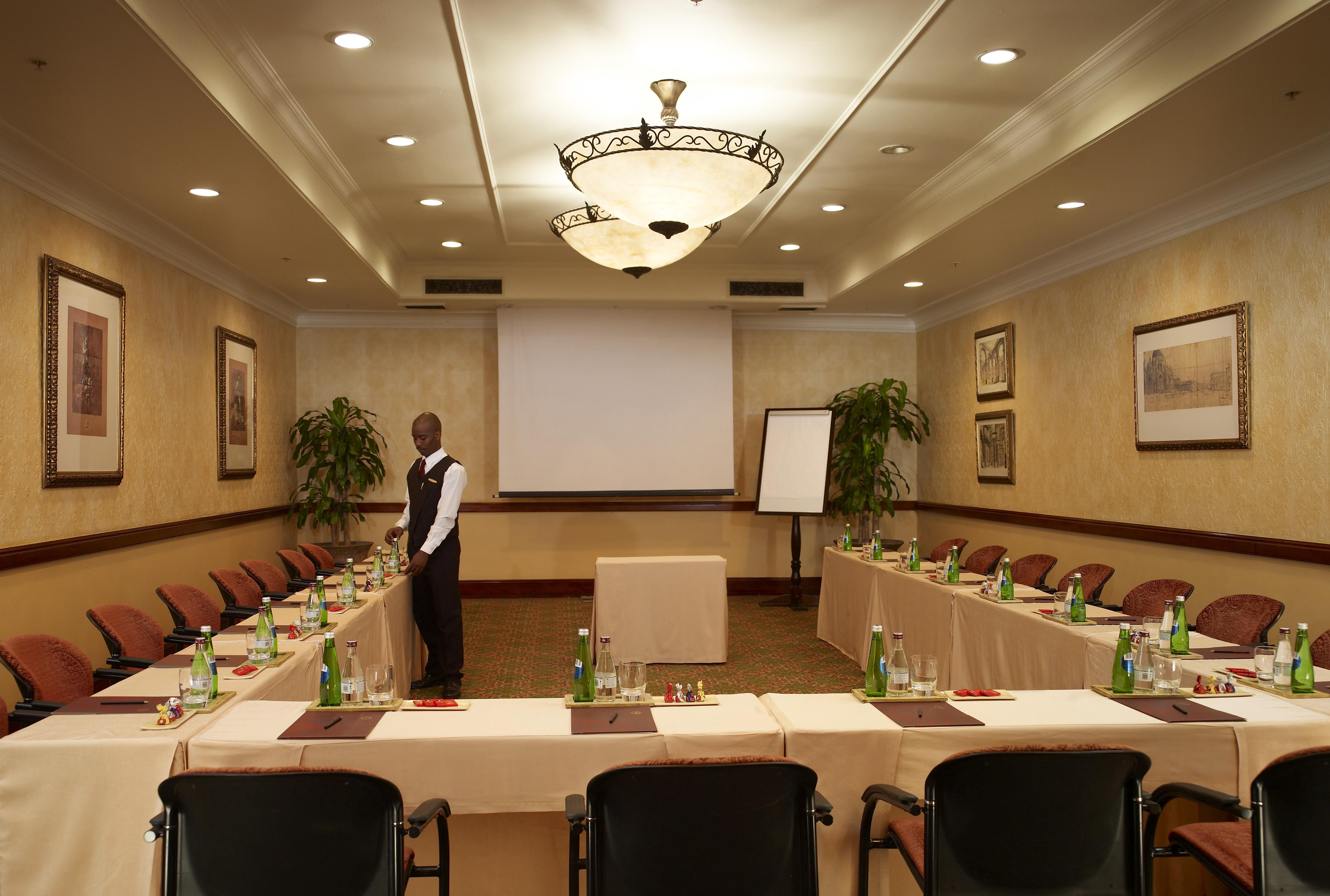 Palazzo Hotel Fourways Exterior photo A meeting room at a hotel