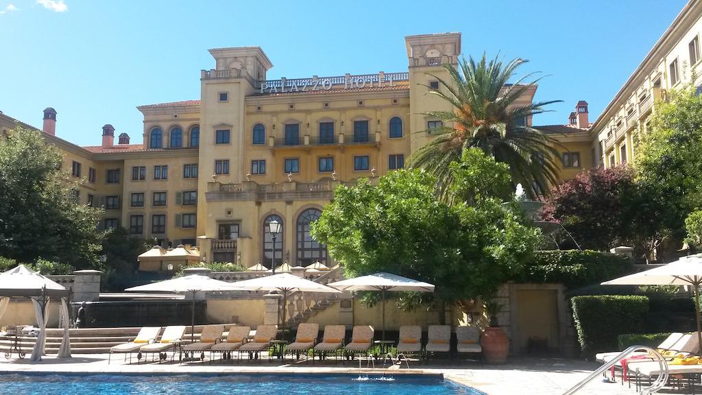 Palazzo Hotel Fourways Exterior photo Hotel